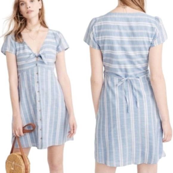 Abercrombie & Fitch Knot Front Dress Button-up Blue & White Striped - Picture 2 of 7